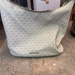 Michael Kors White Shoulder Bag
